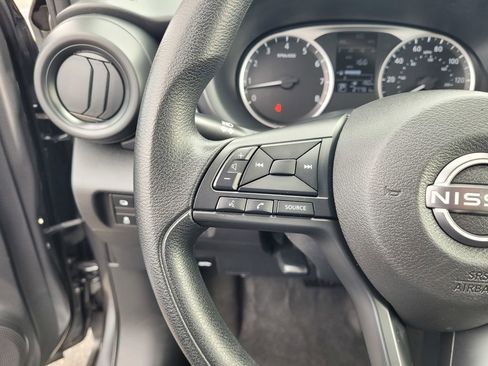 Used 2023 Nissan Kicks S image 22