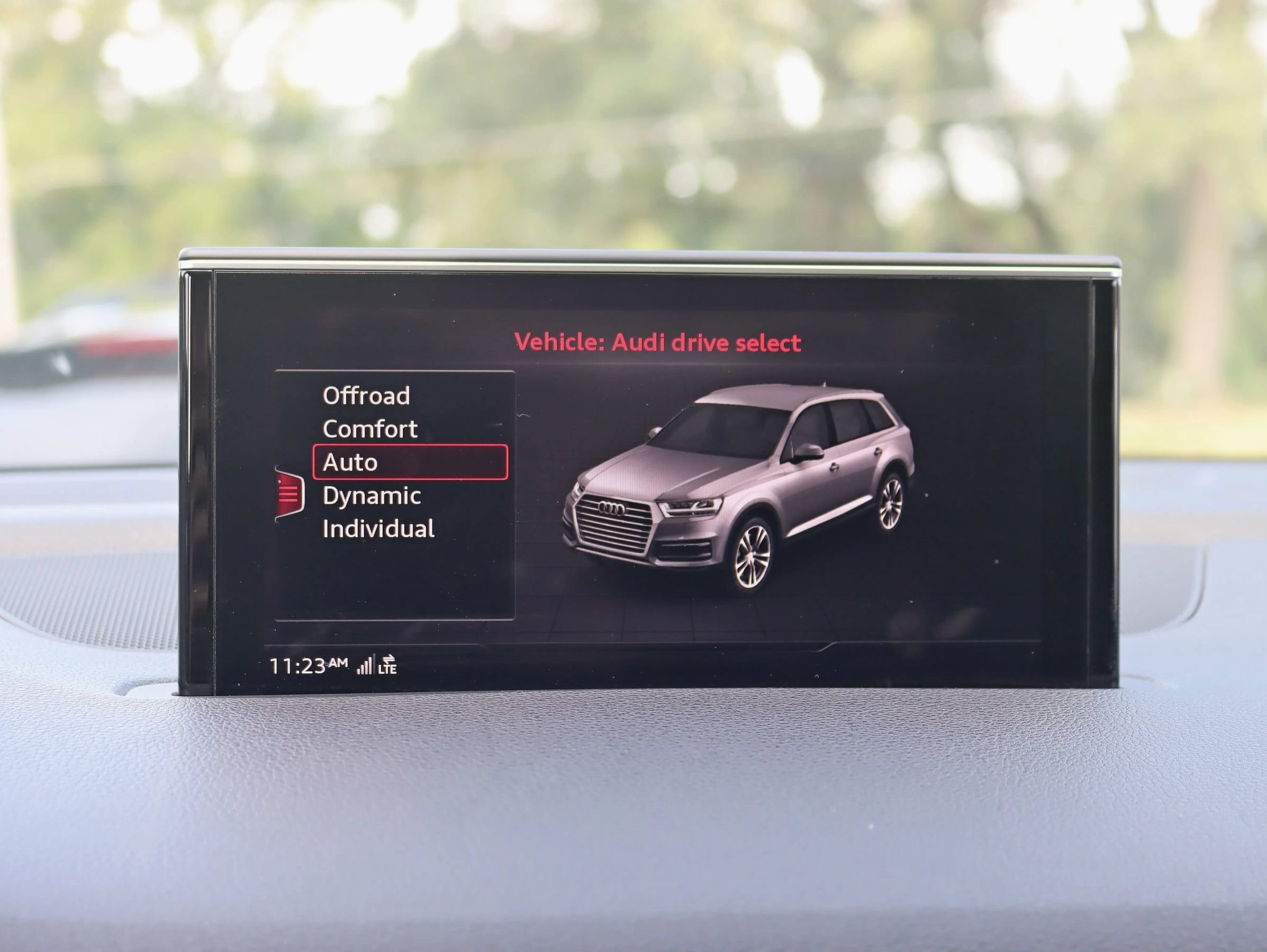 Used 2019 Audi Q7 3.0T Prestige AWD/4WD image 27