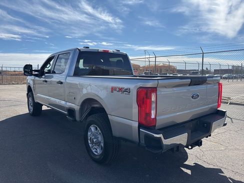 Used 2024 Ford F250 XLT w/ FX4 Off-Road Package image 6