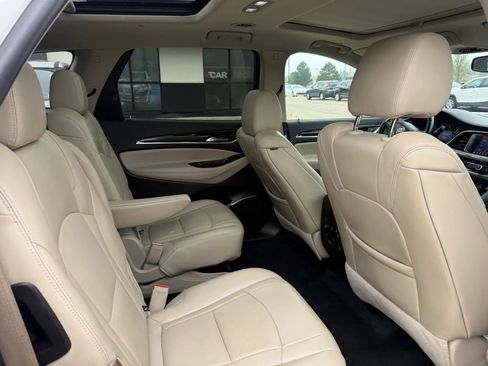 Used 2021 Buick Enclave Essence w/ Sound and Sites Package AWD/4WD image 23