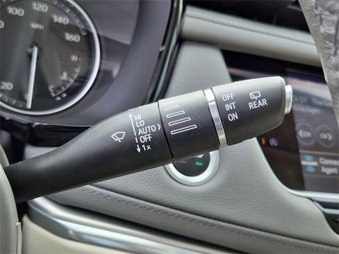 Used 2023 Cadillac XT5 Premium Luxury image 27