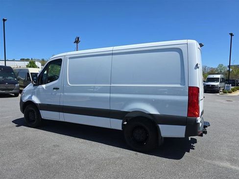 New 2025 Mercedes-Benz Sprinter 2500 image 10