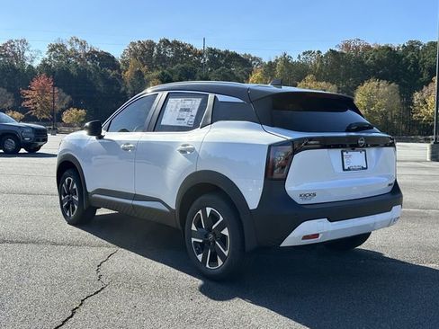 New 2026 Nissan Kicks SV w/ SV Premium Package AWD/4WD image 7