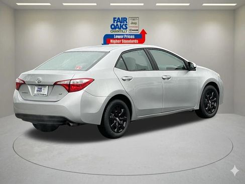 Used 2015 Toyota Corolla LE FWD image 6