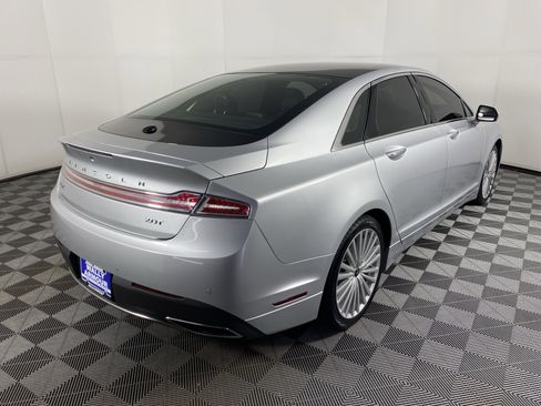 Used 2017 Lincoln MKZ Reserve FWD image 8