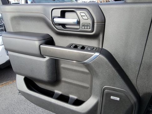 Used 2020 GMC Sierra 3500 AT4 w/ AT4 Premium Package image 7