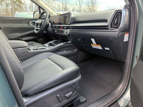 New 2026 Kia Sorento EX image 9