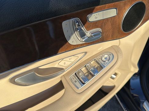 Used 2018 Mercedes-Benz C 300 4MATIC Sedan image 25