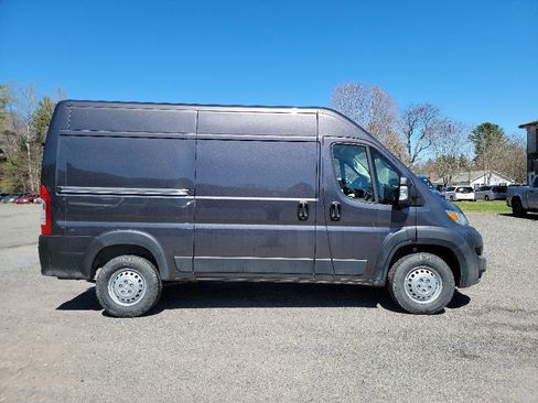 New 2026 RAM ProMaster 3500 w/ Convenience Group FWD image 4