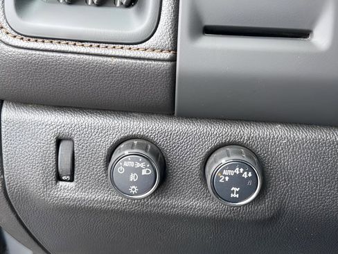 Used 2022 GMC Canyon AT4 image 37