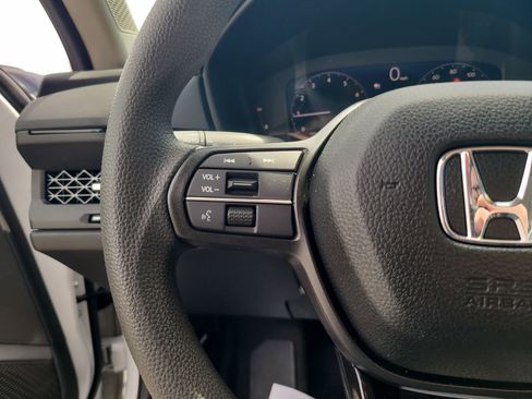 Certified 2025 Honda Accord SE image 14