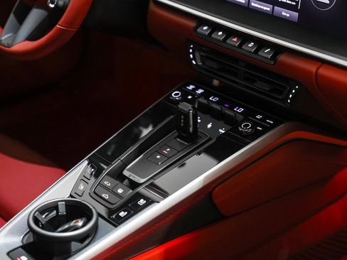 Used 2022 Porsche 911 Turbo image 23