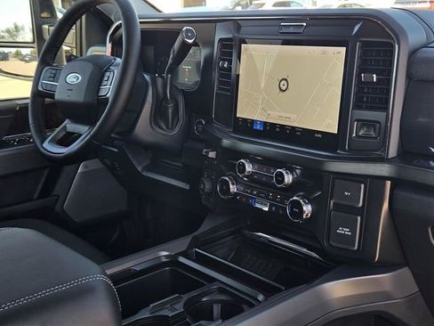 New 2026 Ford F250 Lariat w/ FX4 Off-Road Package image 33