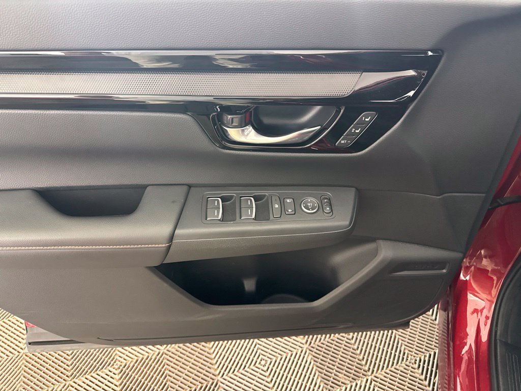 Used 2024 Honda CR-V Sport Touring image 28