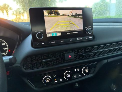 Used 2023 Honda HR-V LX image 8