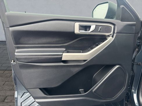 Certified 2023 Ford Explorer XLT w/ Equipment Group 202A image 10