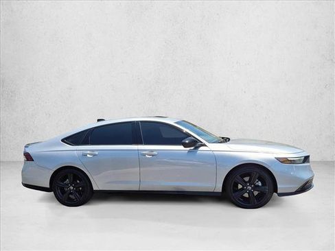 Used 2023 Honda Accord Sport image 5