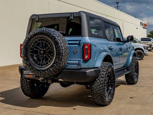 Used 2025 Ford Bronco Outer Banks AWD/4WD image 10