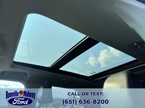 Used 2023 Ford Explorer XLT w/ Equipment Group 202A AWD/4WD image 27