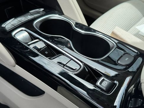 Used 2021 Buick Envision Preferred AWD/4WD image 12