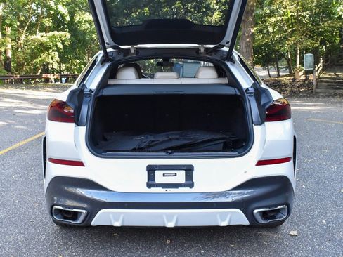 Used 2020 BMW X6 xDrive40i w/ Executive Package image 41