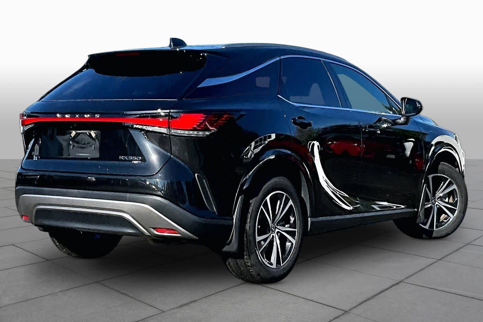 Used 2024 Lexus RX 350 Premium w/ Accessory Package AWD/4WD image 13