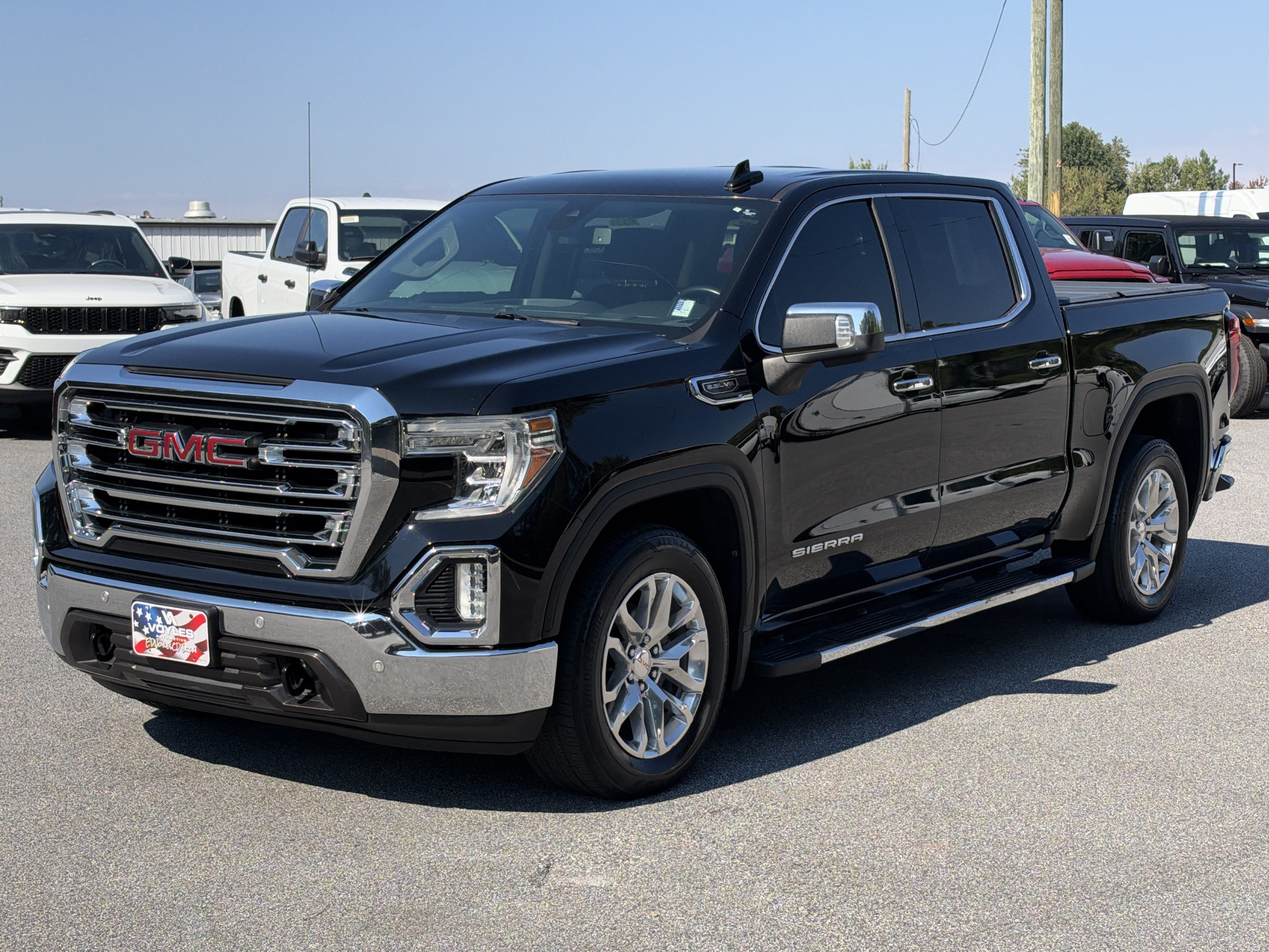 Used 2019 GMC Sierra 1500 SLT w/ SLT Premium Plus Package RWD image 3