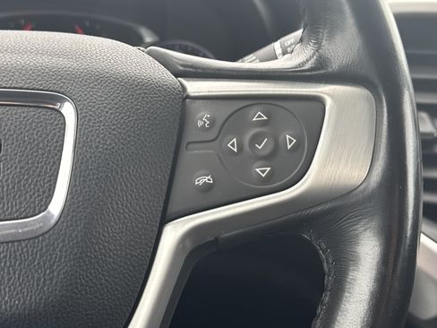 Used 2019 GMC Acadia SLT AWD/4WD image 8