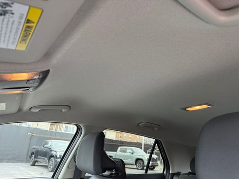 Used 2024 Kia Niro LX image 30