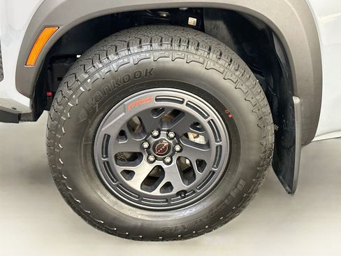Used 2025 Nissan Frontier PRO-4X w/ Interior Protection Package AWD/4WD image 34