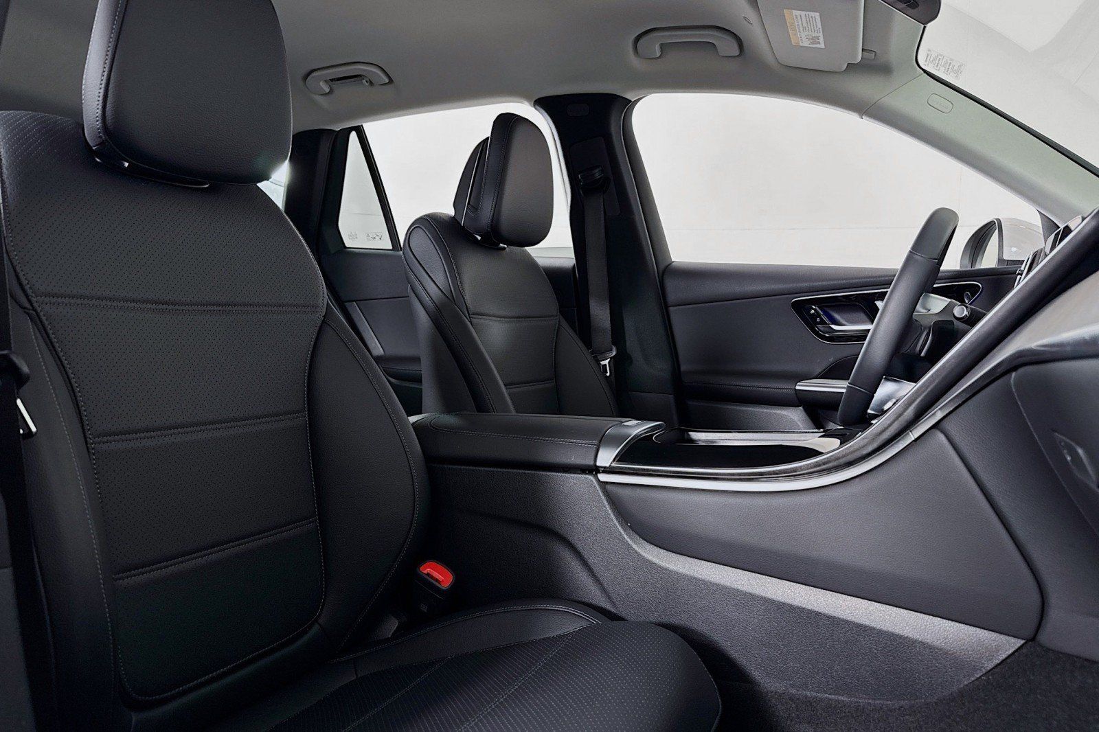 Certified 2025 Mercedes-Benz GLC 350e 4MATIC image 8