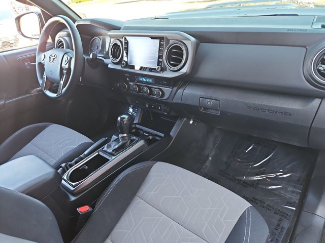 Used 2023 Toyota Tacoma TRD Sport AWD/4WD image 25