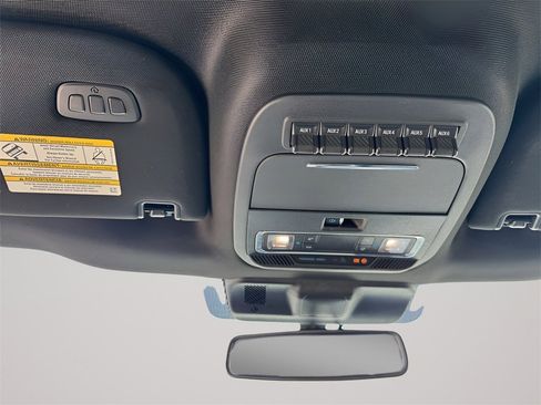 Used 2023 Ford F250 Lariat w/ Chrome Package image 41