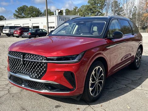 New 2026 Lincoln Nautilus Reserve image 3