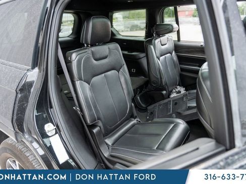Used 2024 Jeep Grand Cherokee L Limited w/ Luxury Tech Group II AWD/4WD image 25