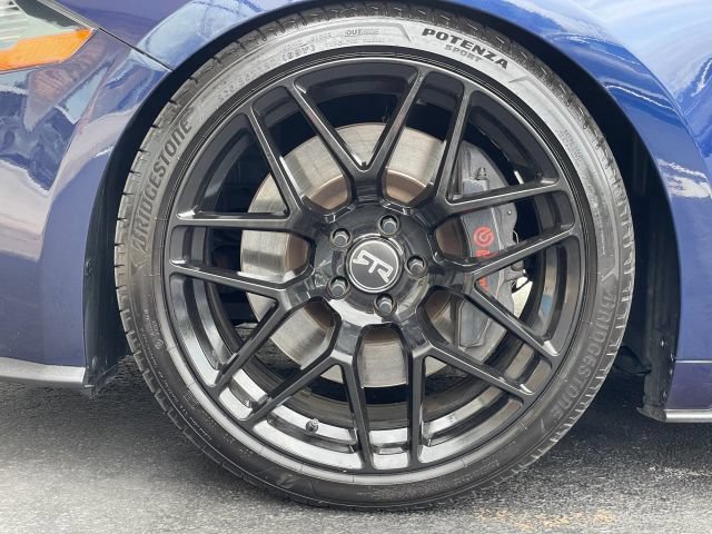 Used 2019 Ford Mustang GT Premium w/ GT Performance Package RWD image 23