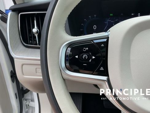 Certified 2023 Volvo XC60 B5 Plus w/ Climate Package FWD image 20