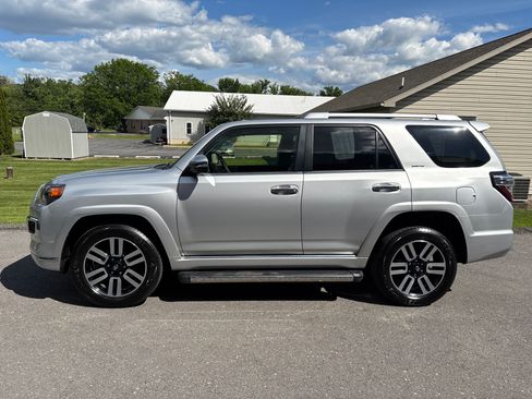 Certified 2023 Toyota 4Runner Limited AWD/4WD image 7