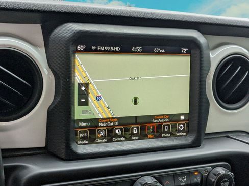 Used 2021 Jeep Wrangler Unlimited Islander image 13