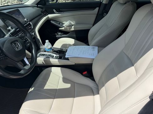 Used 2021 Honda Accord Touring image 22