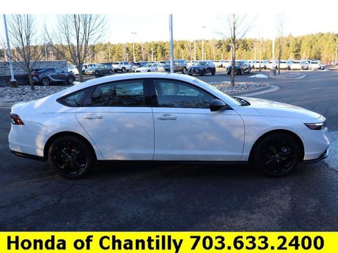 Certified 2025 Honda Accord SE image 8