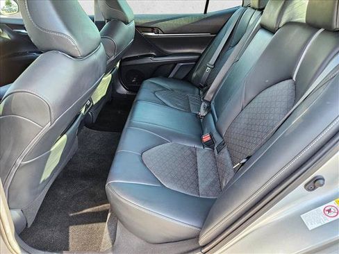 Used 2019 Toyota Camry XSE FWD image 17