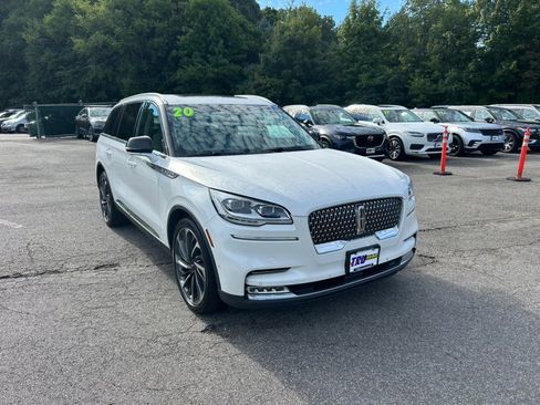 Used 2020 Lincoln Aviator Reserve w/ Equipment Group 202A AWD/4WD image 9