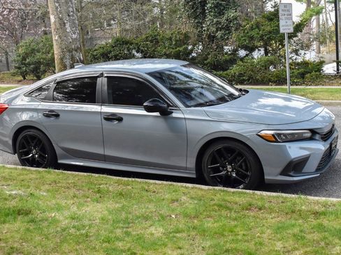 Used 2022 Honda Civic Sport image 11
