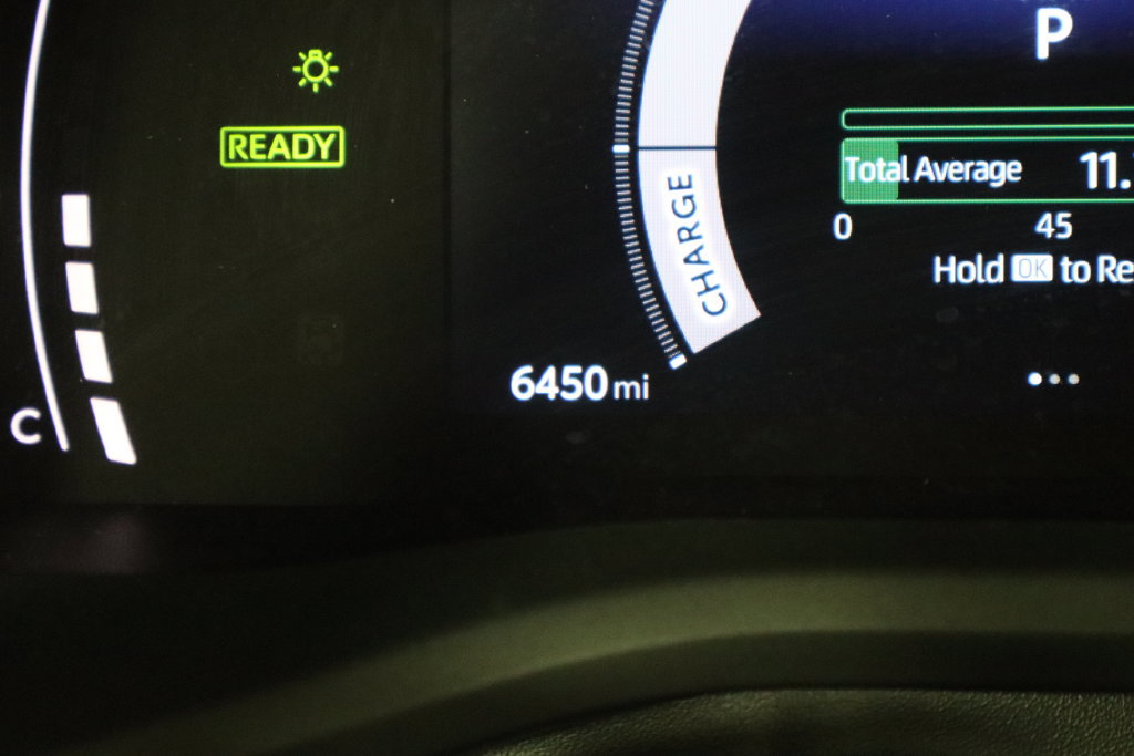 Used 2026 Toyota Camry SE FWD image 37