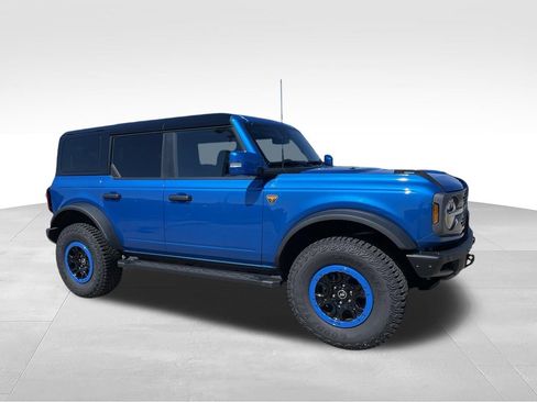 Used 2024 Ford Bronco Badlands AWD/4WD image 2