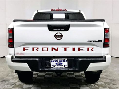 Used 2024 Nissan Frontier PRO-4X w/ Off-Road Protection Package image 4