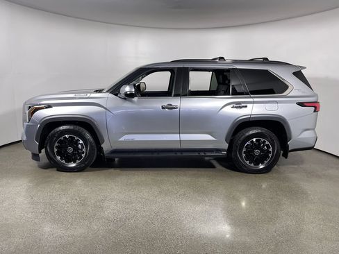 Certified 2023 Toyota Sequoia Limited w/ TRD Off-Road Package AWD/4WD image 6