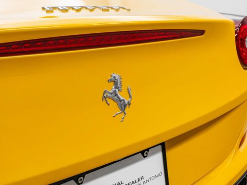 Certified 2017 Ferrari California T image 61