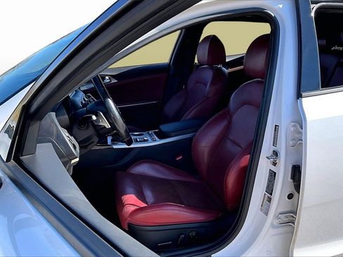 Certified 2021 Kia Stinger GT image 27